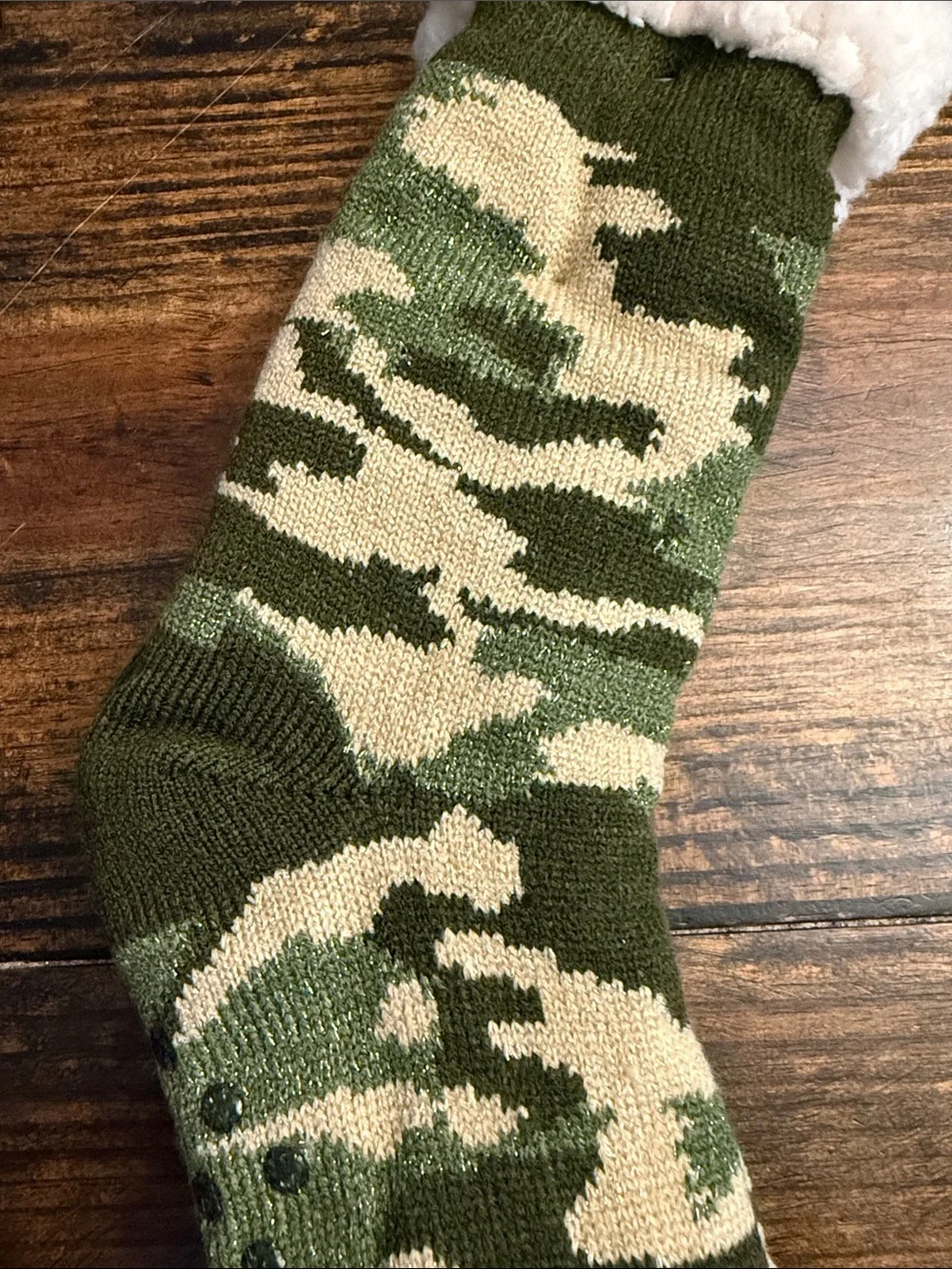 Unisex Cozy Sherpa Cuffed Camouflage Socks - Green/Tan (OS)